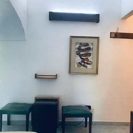 Black Market Hotel-2